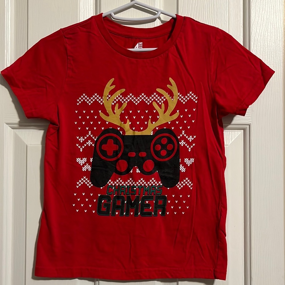 Little boys Christmas Gamer Shirt size small/8
